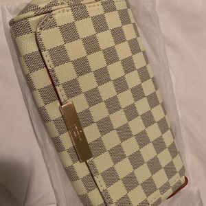 Louis Vuitton clutch